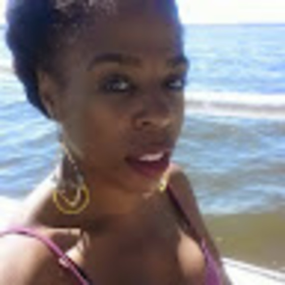 Meet your Posher, Cher - Picture 1 of 1